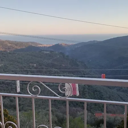 Varaldo & Elena Citr 008o67 公寓