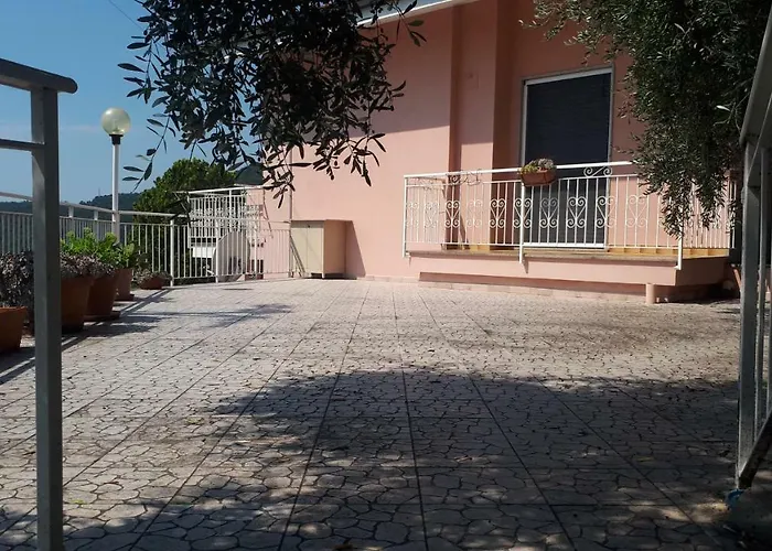 Varaldo & Elena Citr 008o67 Lejlighed Villa Faraldi