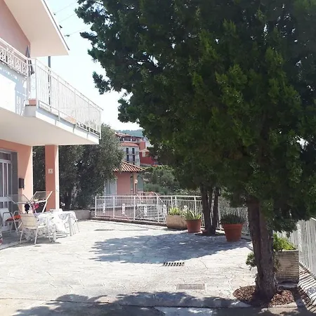 Apartment Varaldo & Elena Citr 008o67
