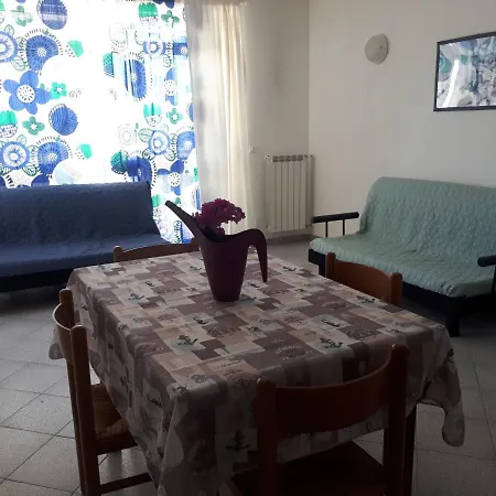 Varaldo & Elena Citr 008o67 Apartman