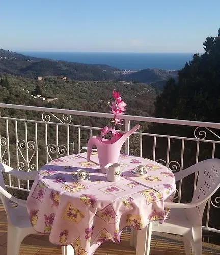 Varaldo & Elena Citr 008o67 Villa Faraldi