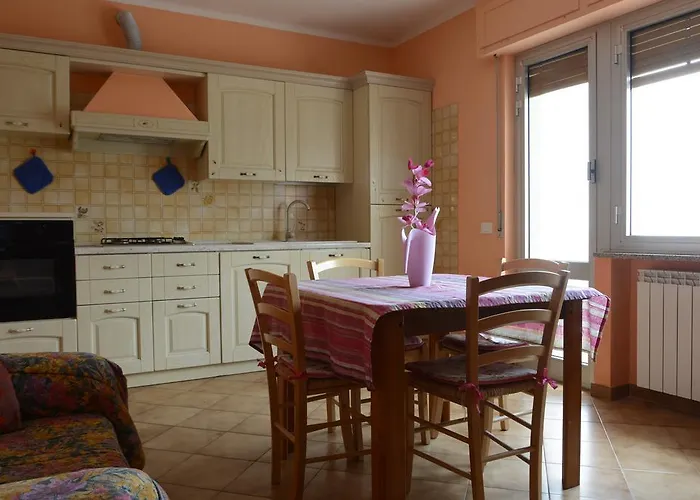 Varaldo & Elena Citr 008o67 Apartamento *